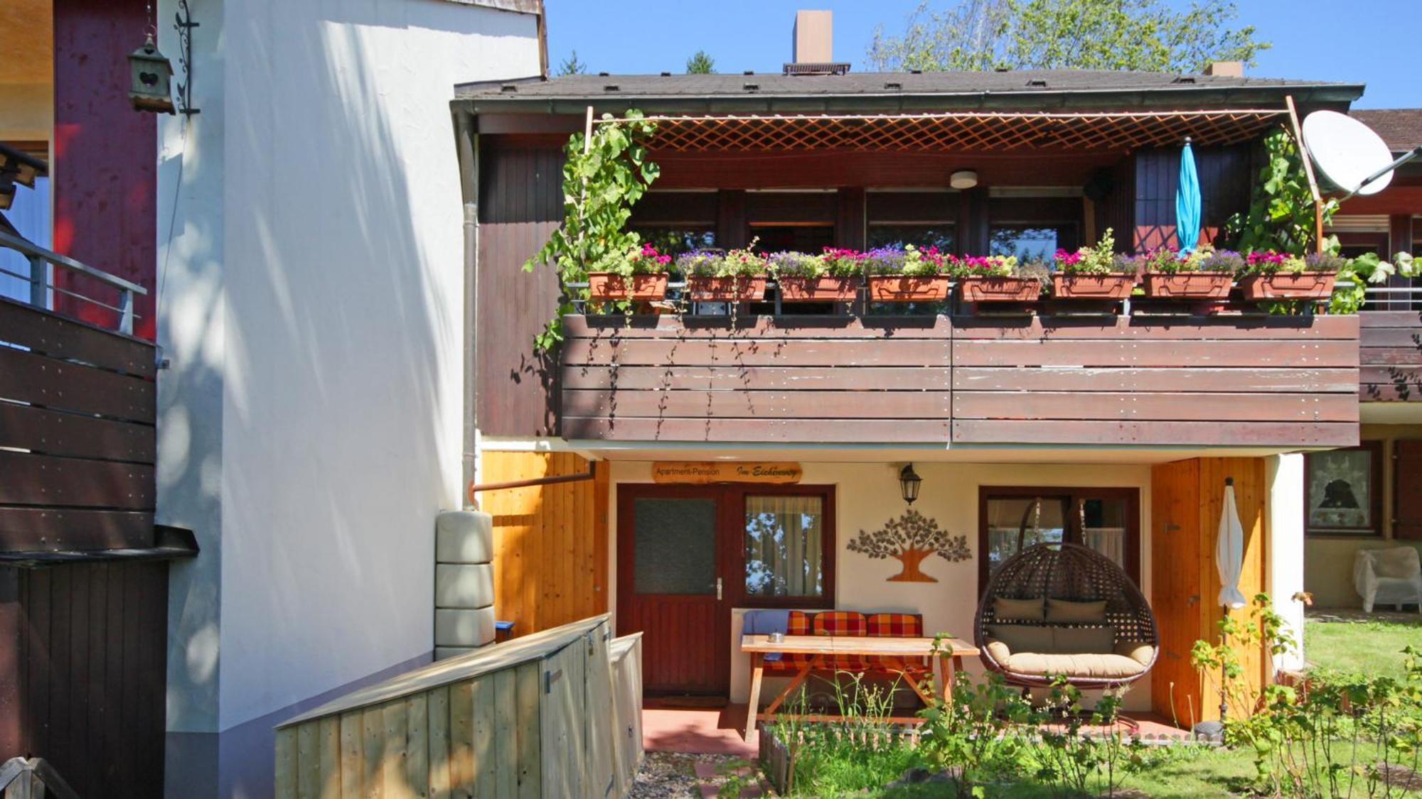 Apartment-Pension Im Eichenweg Вальдахталь Екстер'єр фото